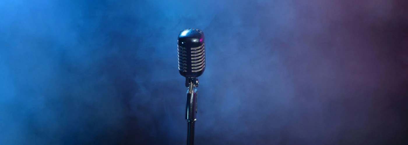 Постер Два гения, два мира в Кирове